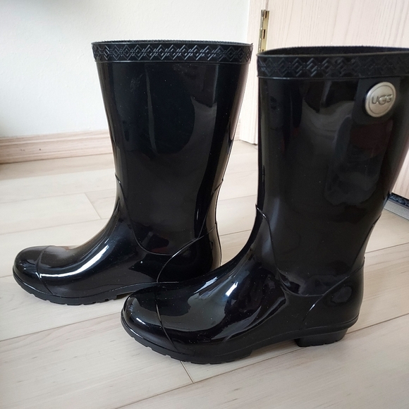 NWOT Ugg Sienna rain boots size 5 - Picture 2 of 6